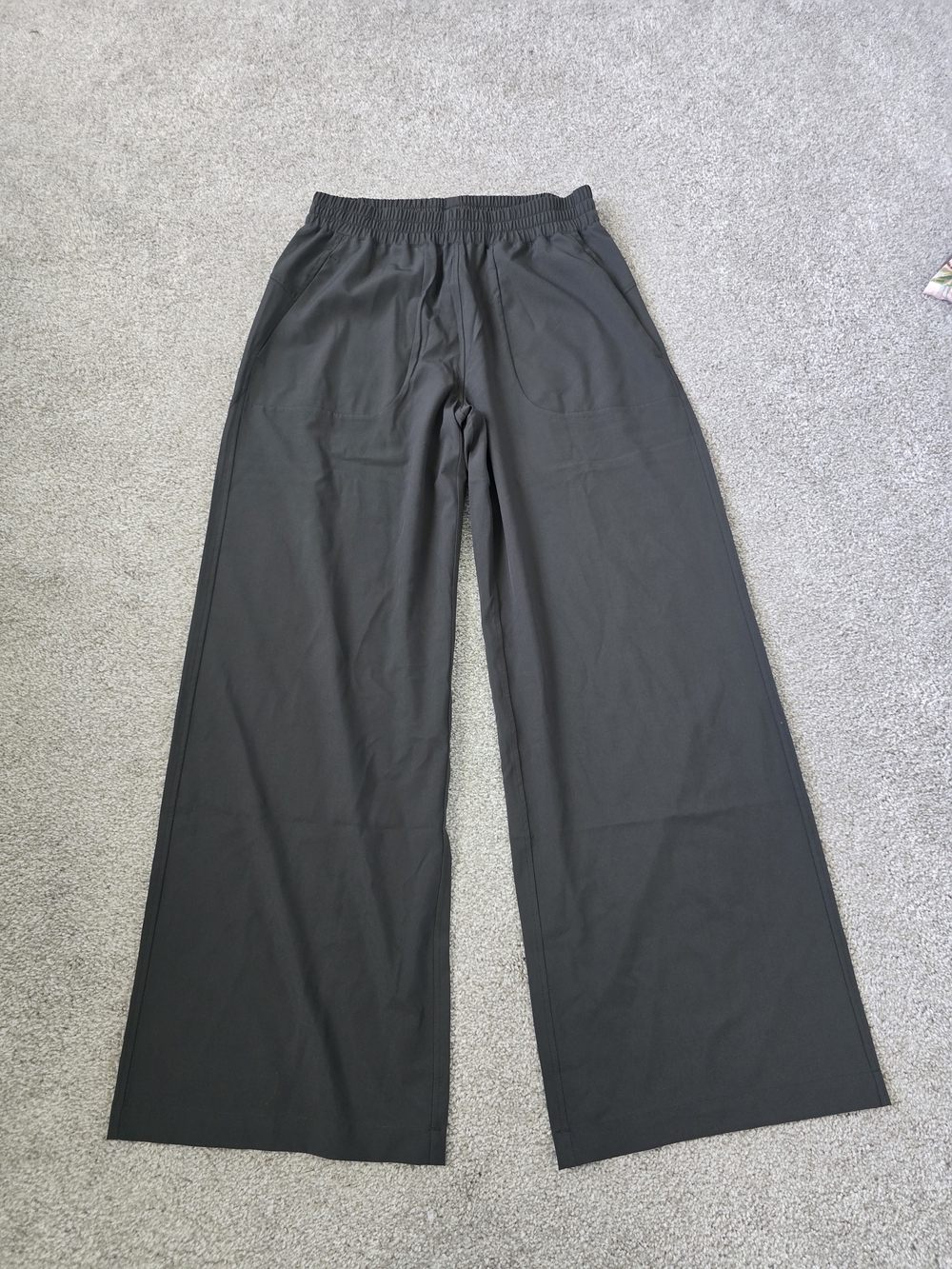 NWOT Fleo Keep Up Wide Leg Olive Green Pull-On Pants Dz Small